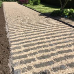 Aménager des allées et chemins pour encourager une transition en douceur entre les espaces extérieurs Provins